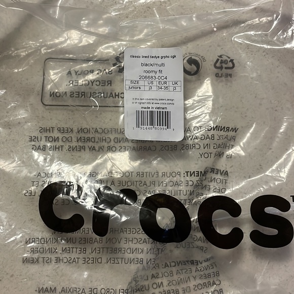 New and never used classic lined CROCS - Picture 4 of 4